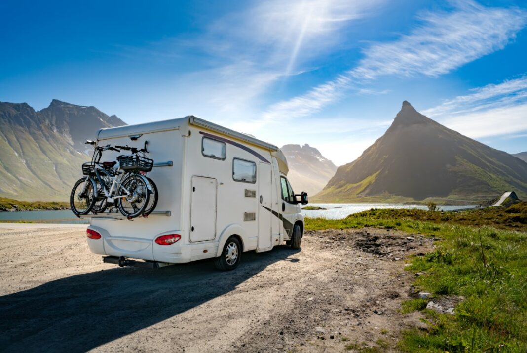 acheter un camping-car neuf pour partir à la retraite