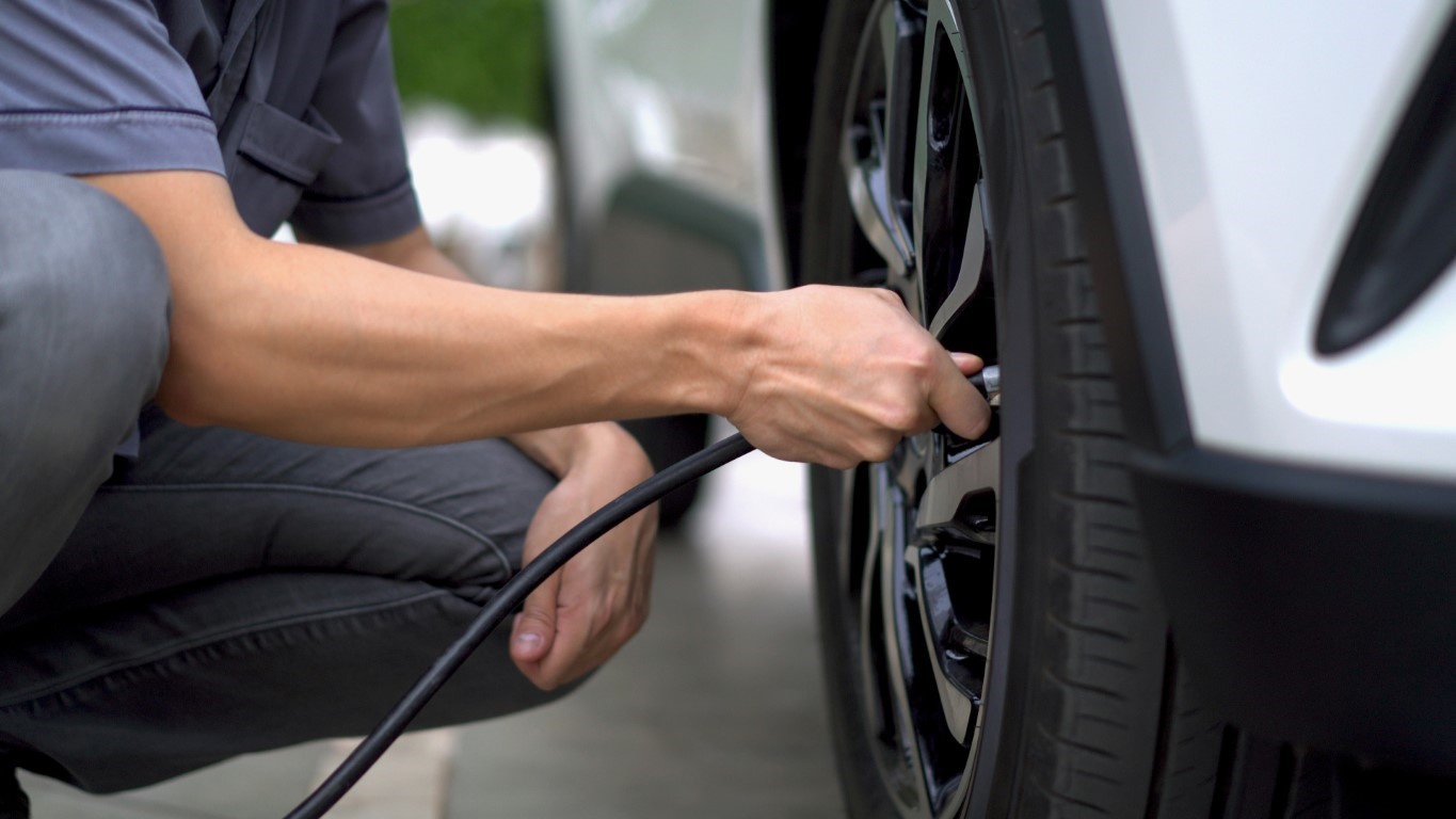 Quelle pression de pneu est recommandée pour mon véhicule ?