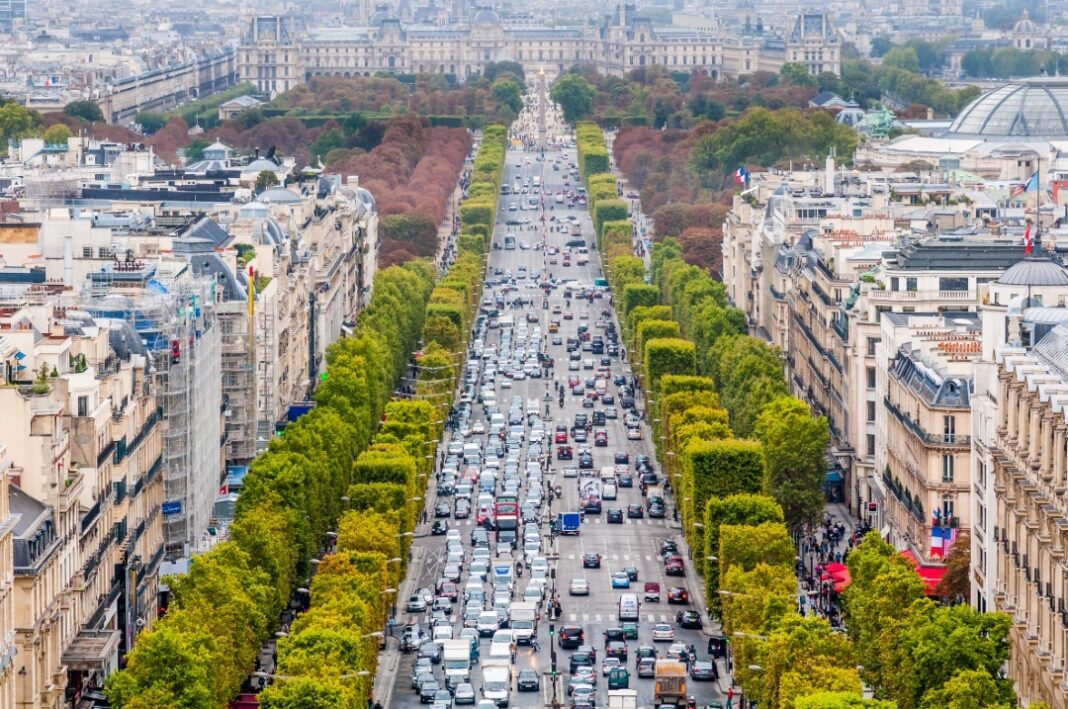 trafic dense Paris embouteillage alternatives voiture