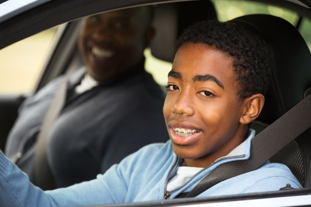 a quel age peut on commencer permis de conduire