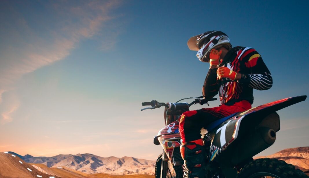 tenue de motocross.jpg
