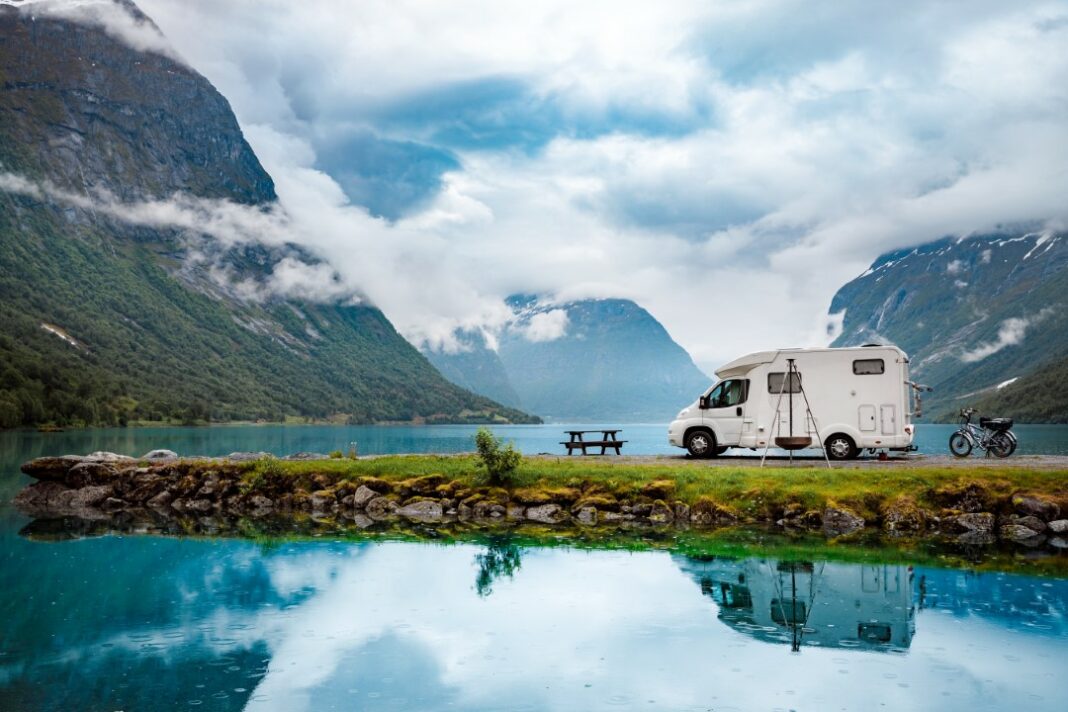 Road-trip, vanlife et longs trajets : comment bien se préparer